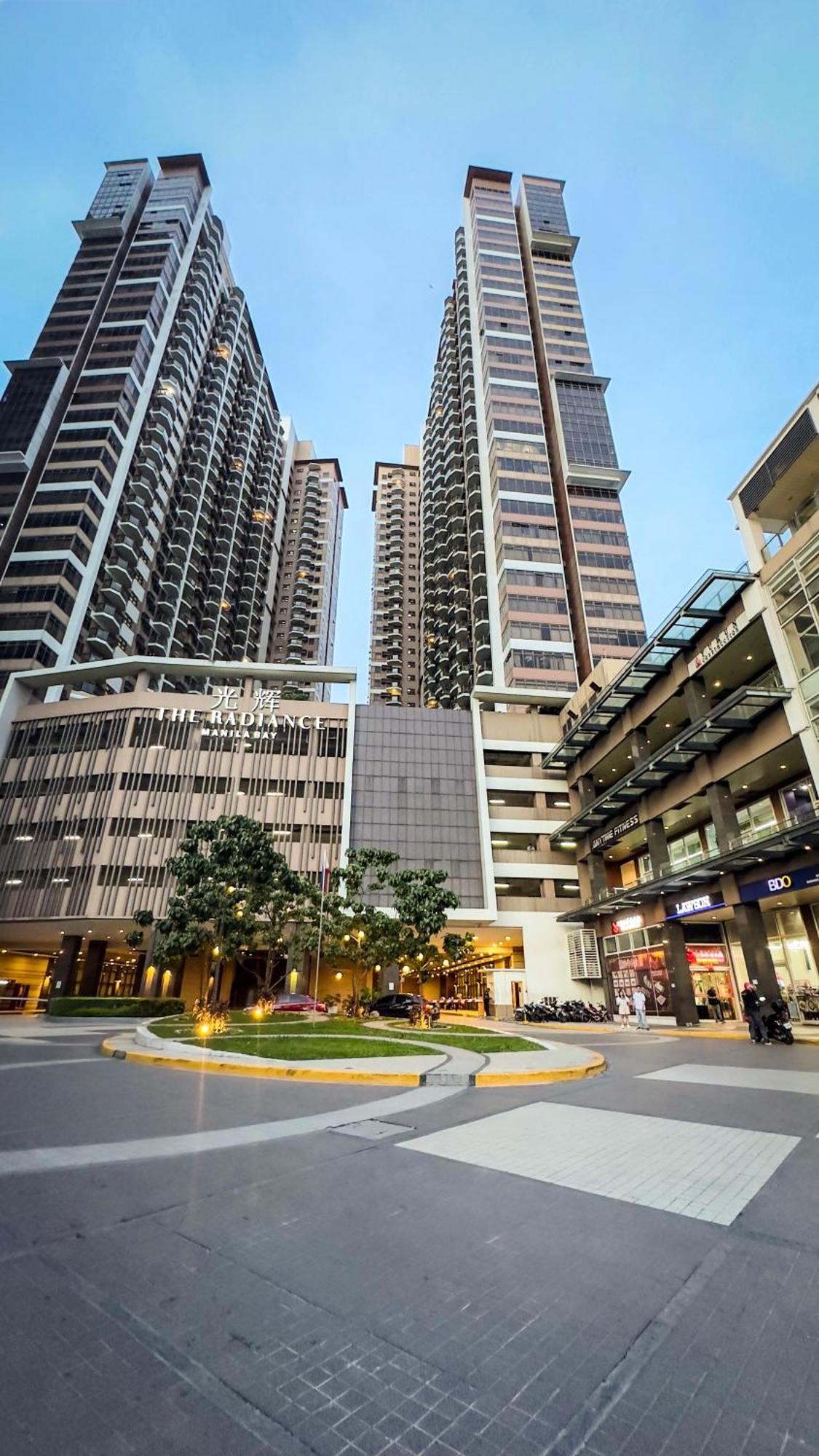 帕赛The Radiance Manila Bay公寓式酒店 外观 照片